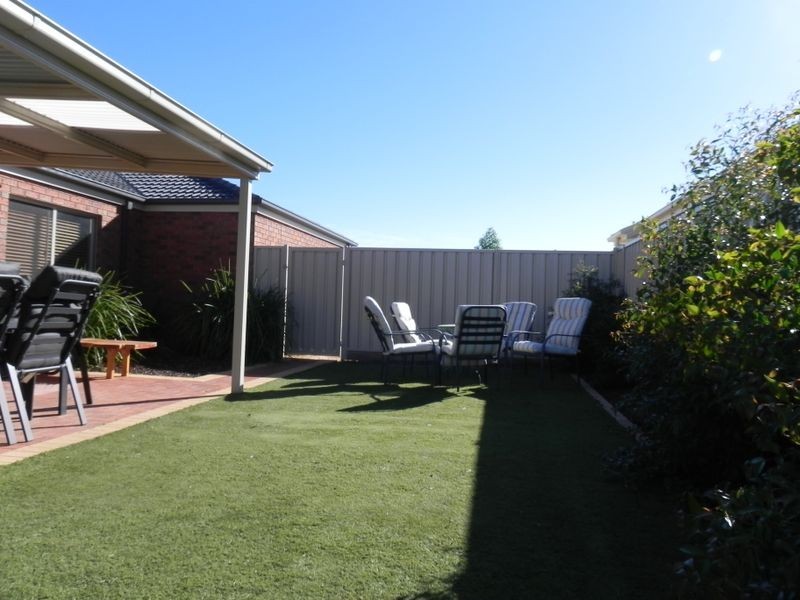 14 Boobialla Drive, Swan Hill VIC 3585