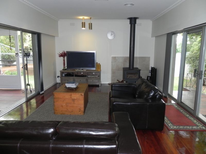 100 Splatt Street, Swan Hill VIC 3585