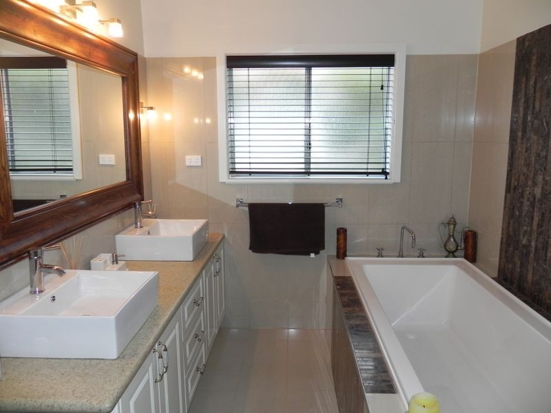 100 Splatt Street, Swan Hill VIC 3585