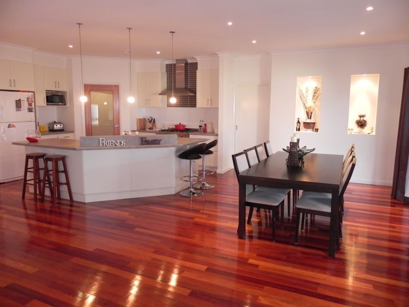 7 Boobialla Drive, Swan Hill VIC 3585