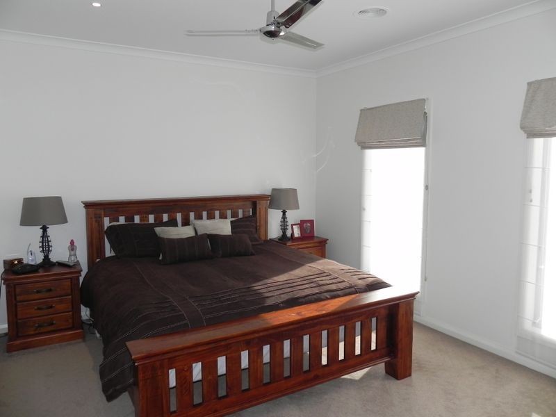 7 Boobialla Drive, Swan Hill VIC 3585