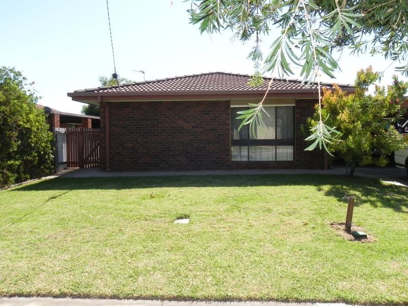 51 Parkview Drive, Swan Hill VIC 3585