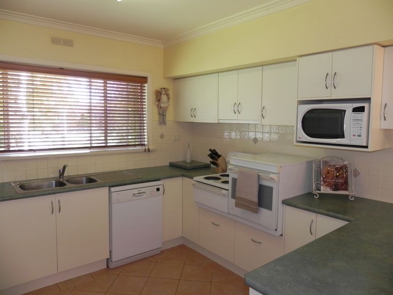 3 Phyland Court, Swan Hill VIC 3585