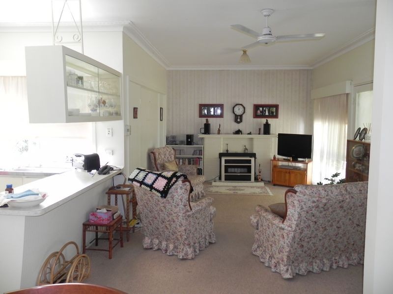 10 El-Alamein Avenue, Swan Hill VIC 3585