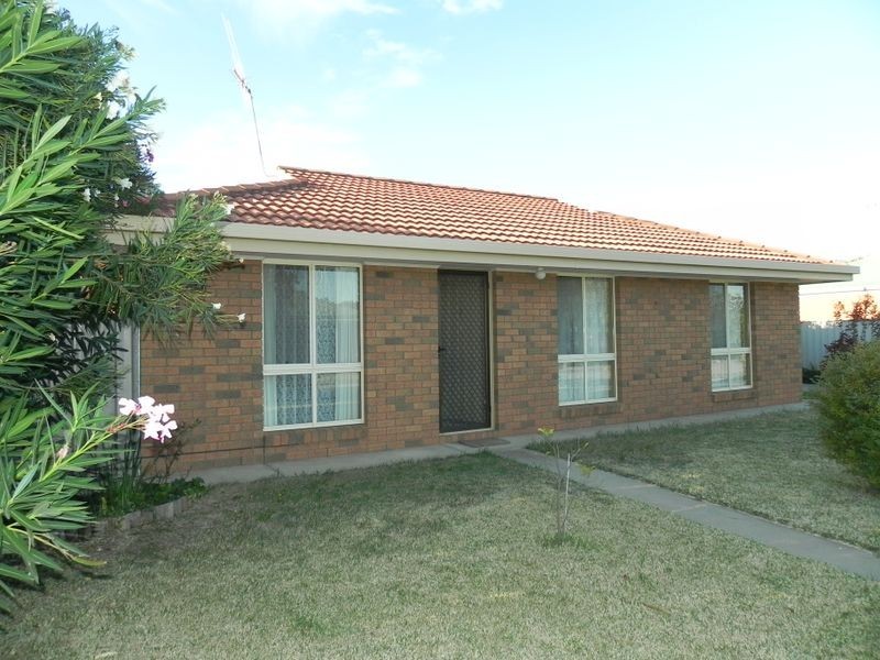 1/10 Foster Street, Swan Hill VIC 3585