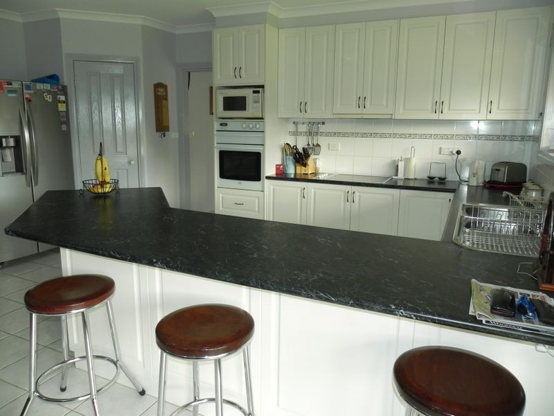 30 River Oaks Drive, Swan Hill VIC 3585