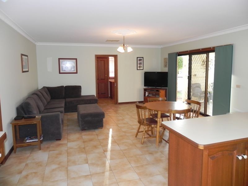 44 Parkview Drive, Swan Hill VIC 3585