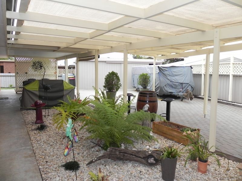 44 Parkview Drive, Swan Hill VIC 3585