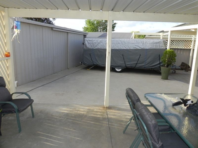 44 Parkview Drive, Swan Hill VIC 3585