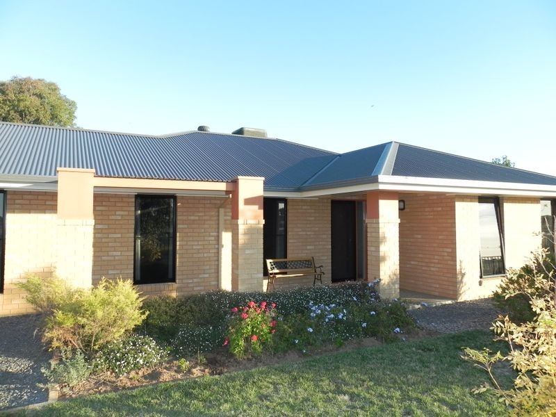 1 Sea Lake Road, Swan Hill VIC 3585