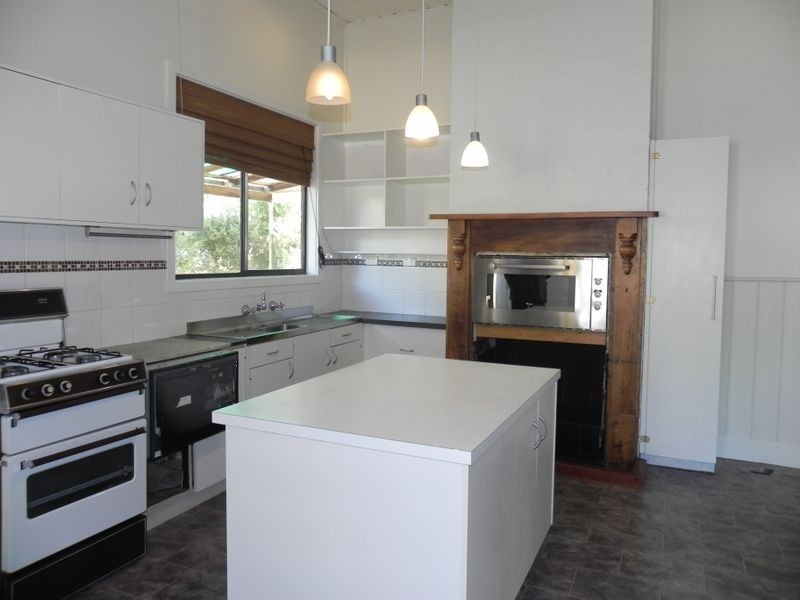 37 Gray Street, Swan Hill VIC 3585