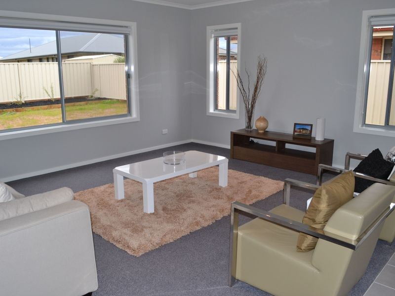 15 Boobialla Drive, Swan Hill VIC 3585