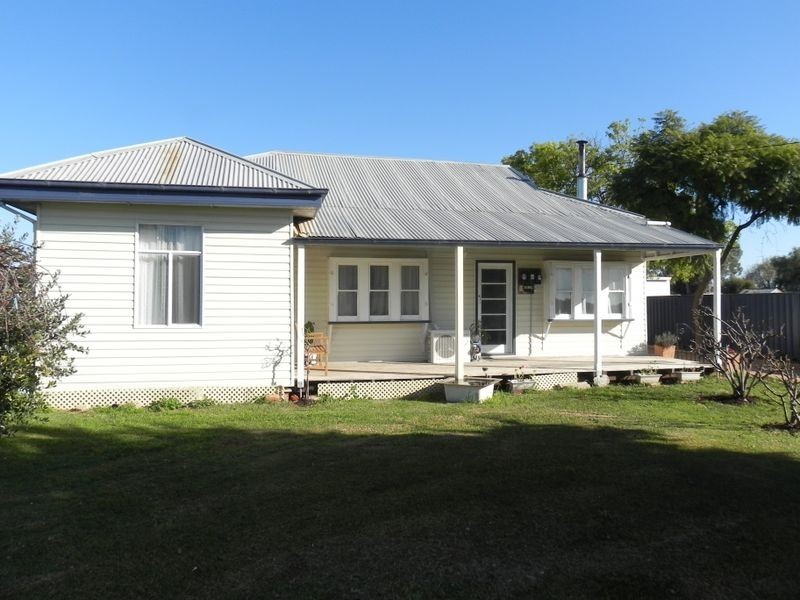 7 Stradbroke Avenue, Nyah VIC 3594