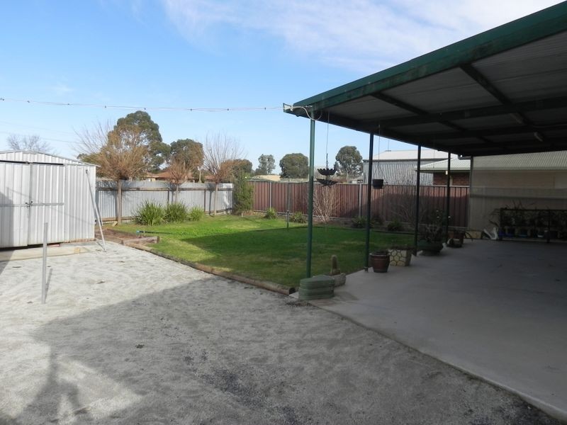 5 Boldrewood Drive, Swan Hill VIC 3585