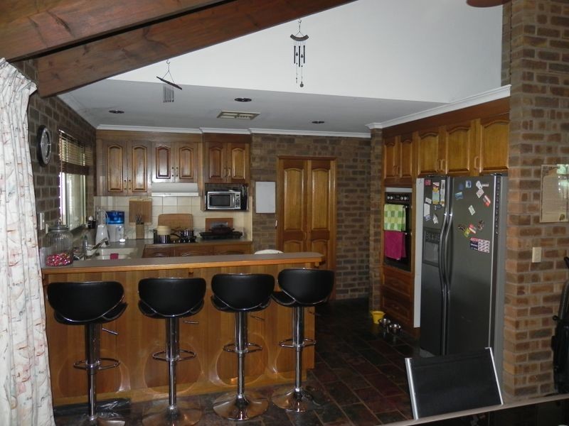 12 Makepeace Street, Swan Hill VIC 3585