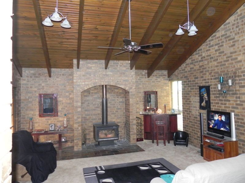 12 Makepeace Street, Swan Hill VIC 3585