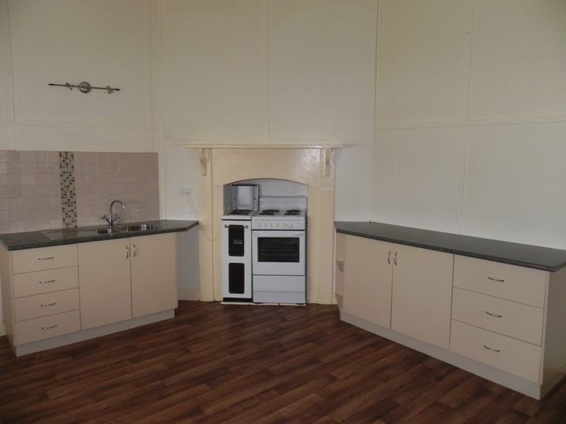 11 Birdwood Avenue, Nyah West VIC 3595