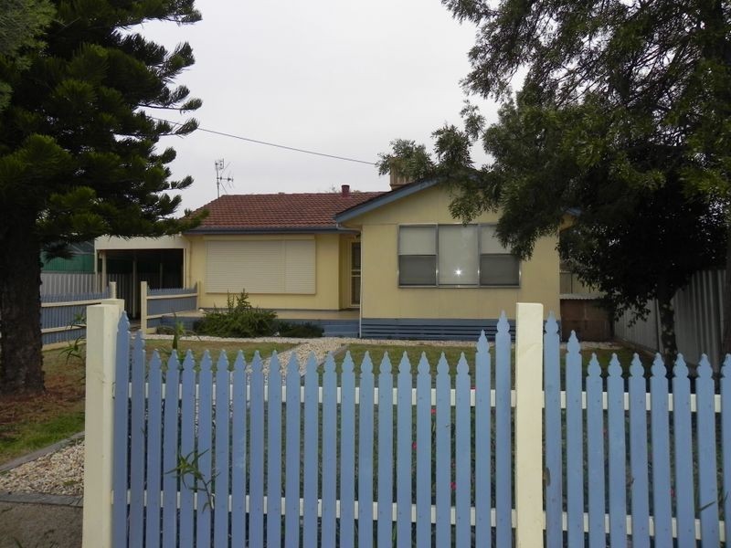 15 Pascoe Street, Swan Hill VIC 3585