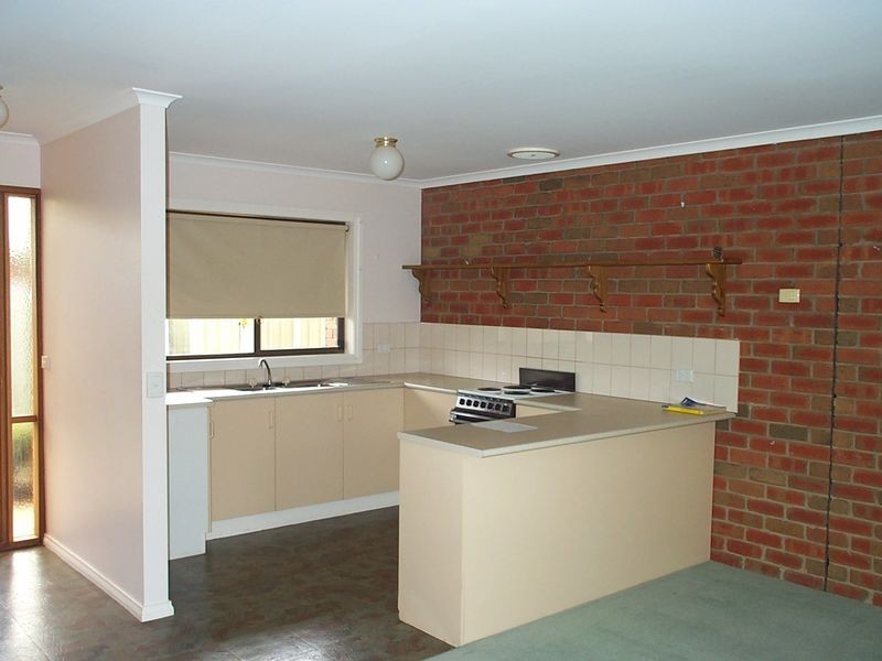 1/5 Parnee Street, Swan Hill VIC 3585