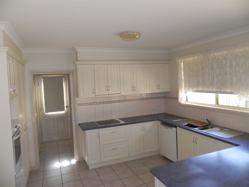 7 Cockerell Court, Swan Hill VIC 3585