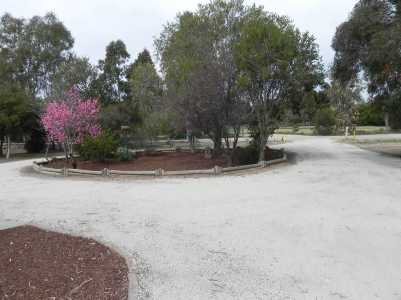 538B Murray Valley Highway, Castle Donnington VIC 3585