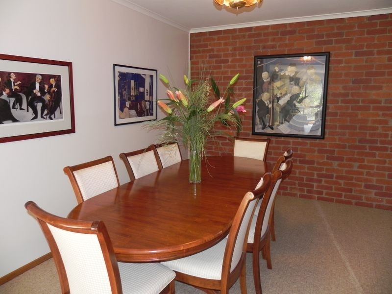 32 McFarlane Road, Swan Hill VIC 3585