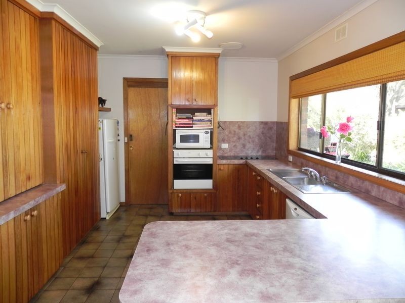 32 McFarlane Road, Swan Hill VIC 3585