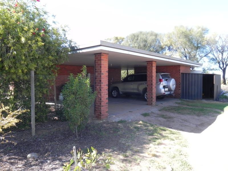 32 McFarlane Road, Swan Hill VIC 3585