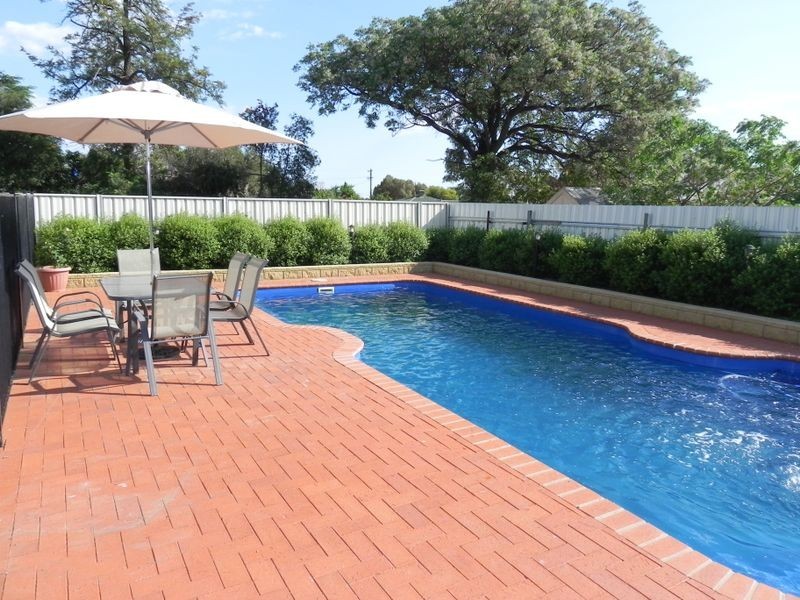 12 Tyrrell Street, Lake Boga VIC 3584