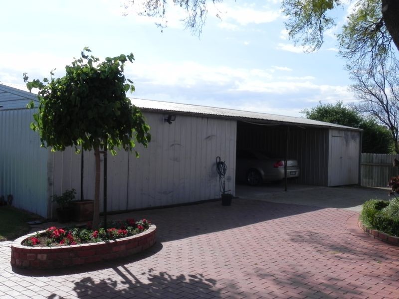 12 Tyrrell Street, Lake Boga VIC 3584