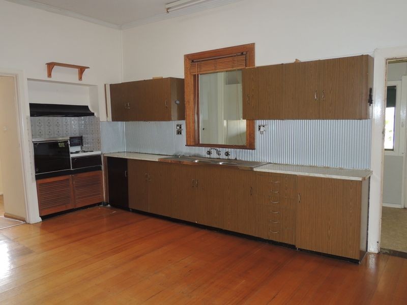 4 Parnee Street, Swan Hill VIC 3585