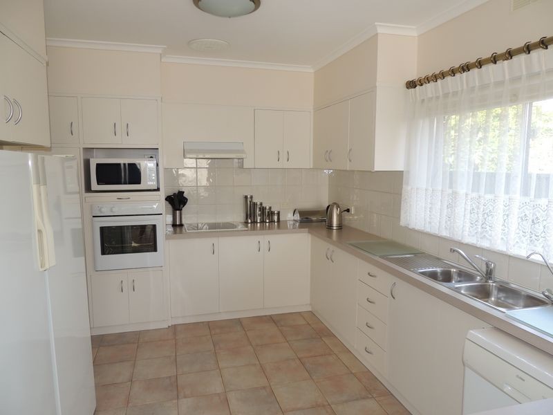 5 Phyland Court, Swan Hill VIC 3585