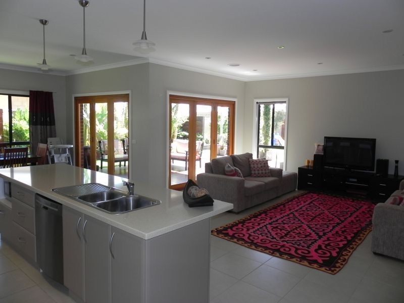 8 Merit Crescent, Swan Hill VIC 3585