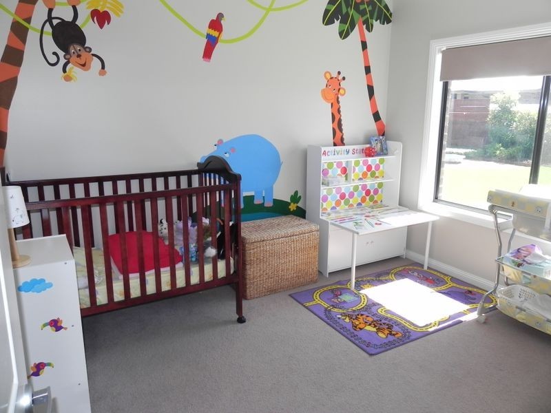 8 Merit Crescent, Swan Hill VIC 3585