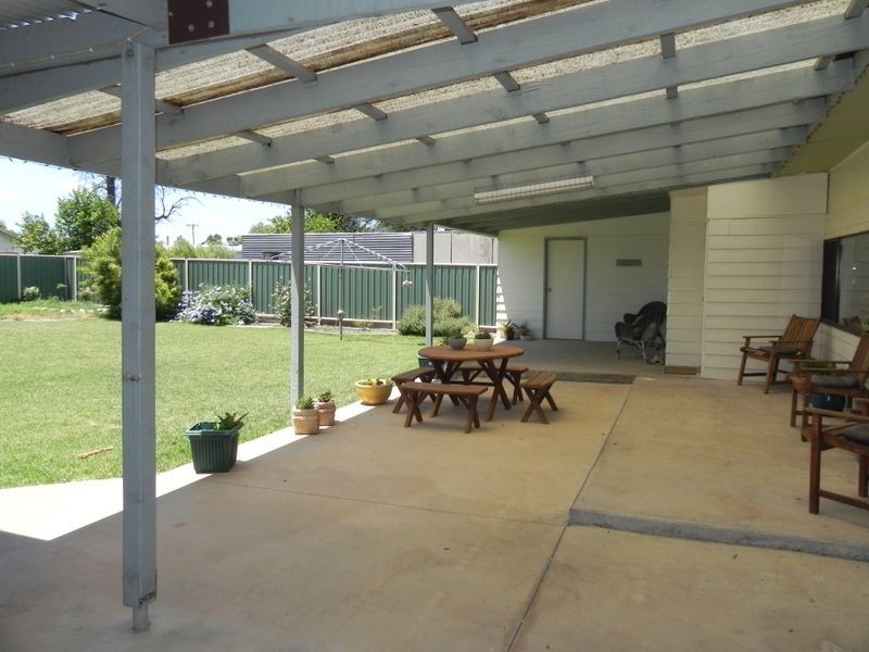 8 Lynden Street, Swan Hill VIC 3585