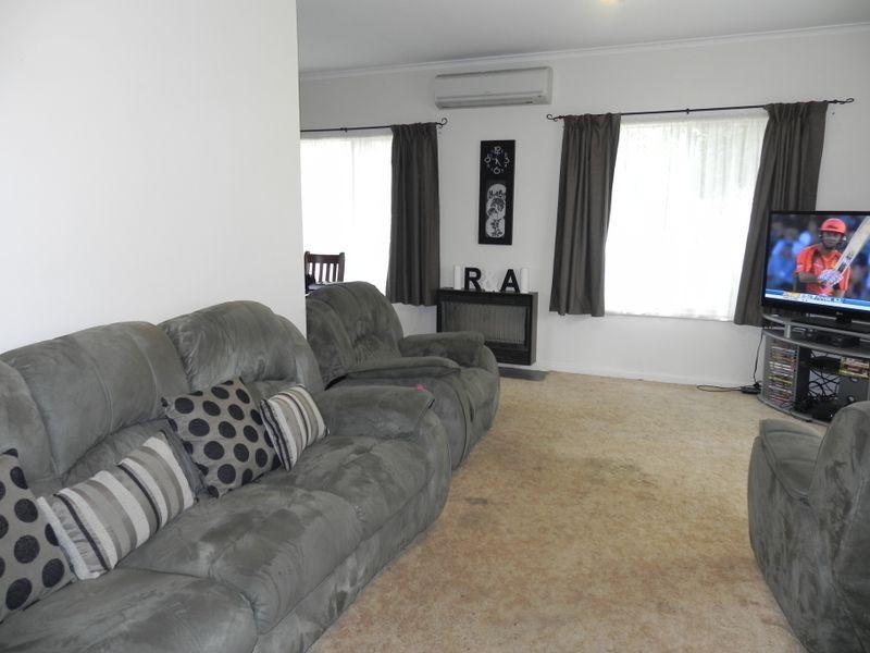 12 Holloway Grove, Swan Hill VIC 3585