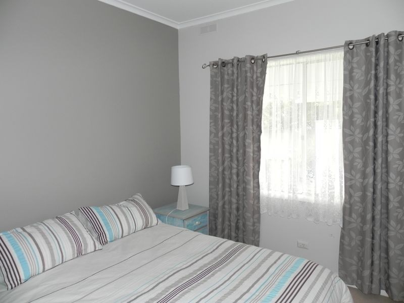 12 Holloway Grove, Swan Hill VIC 3585