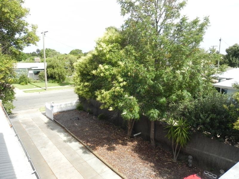 12 Holloway Grove, Swan Hill VIC 3585