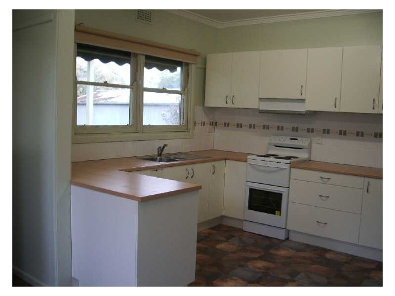 6 Dunstone Street, Swan Hill VIC 3585