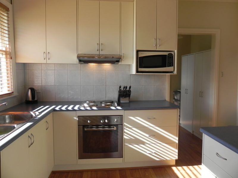 165 Stradbroke Avenue, Swan Hill VIC 3585