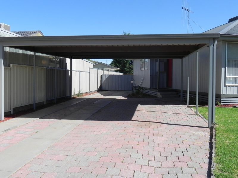 9 Eyre Court, Swan Hill VIC 3585