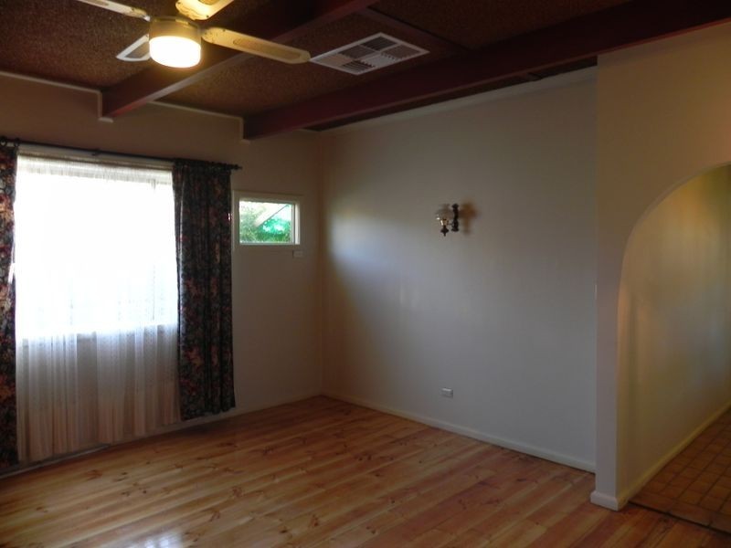 17 Holloway Grove, Swan Hill VIC 3585