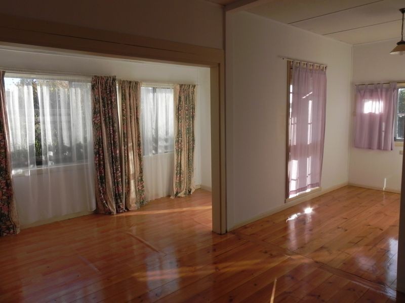 17 Holloway Grove, Swan Hill VIC 3585