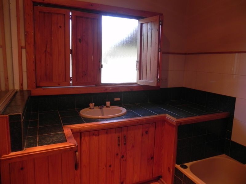 17 Holloway Grove, Swan Hill VIC 3585