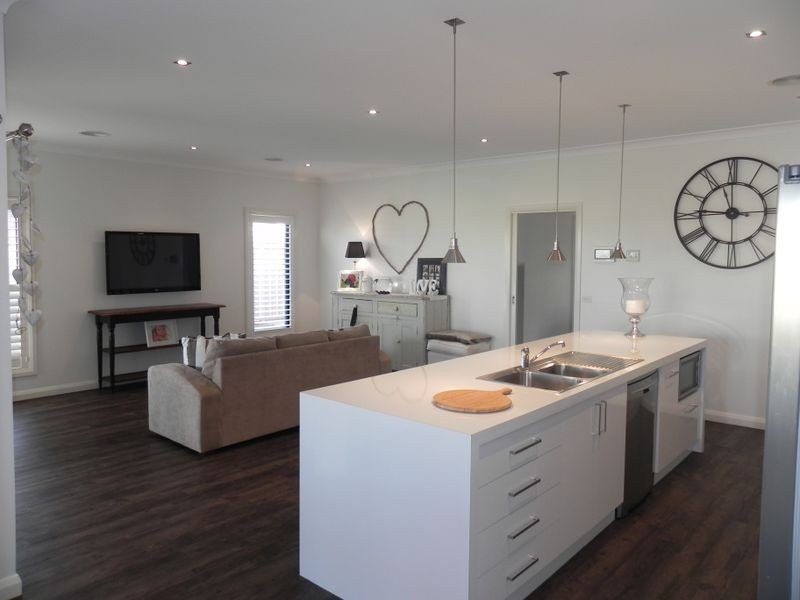 5 Hakea Street, Swan Hill VIC 3585