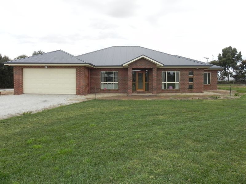 7 Yvonne Close, Swan Hill VIC 3585