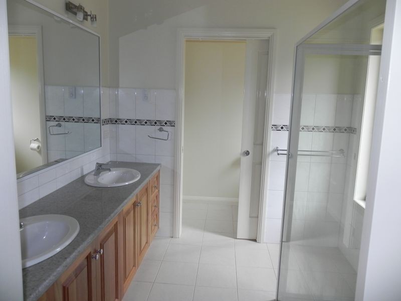 7 Yvonne Close, Swan Hill VIC 3585