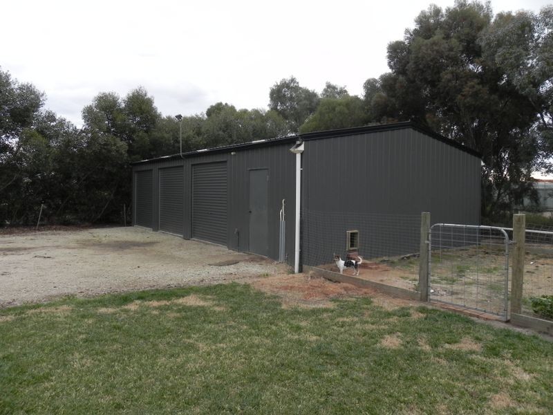 7 Yvonne Close, Swan Hill VIC 3585