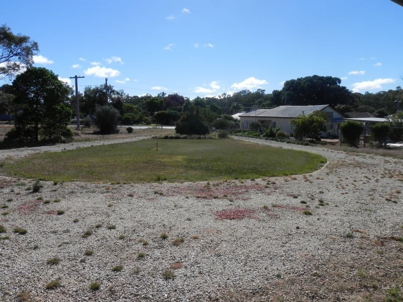 24 Church Street, Nyah VIC 3594