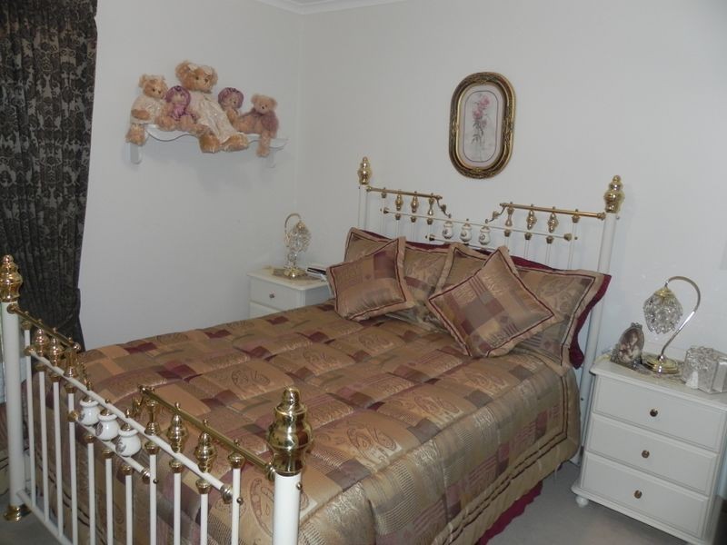 14 Wilkins Grove, Swan Hill VIC 3585